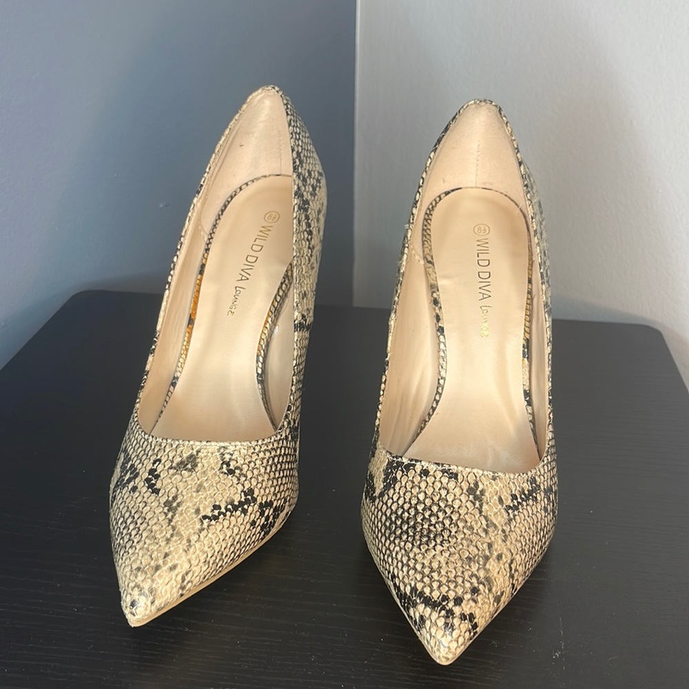 WILD DIVA ALLIGATOR HEEL